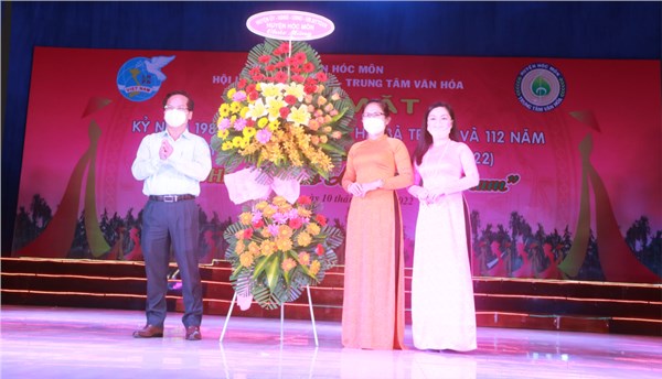 Hội thi Tự hào áo dài Việt Nam