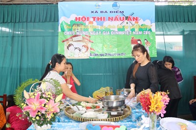 Hội lhpn Xã - Đoàn thanh niên xã bà điểm
Tổ chức hội thi nấu ăn

