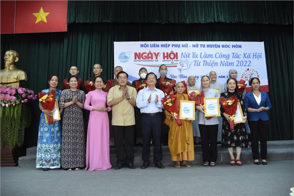 HỘI LIÊN HIỆP PHỤ NỮ HUYỆN: “Ngày hội Nữ tu với công tác xã hội - từ thiện lần thứ XII”
