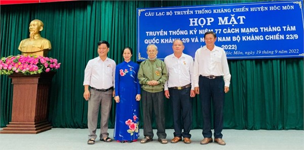 CÂU LẠC BỘ TRUYỀN THỐNG KHÁNG CHIẾN HUYỆN: 
Họp mặt kỷ niệm 77 năm Ngày Nam bộ kháng chiến (23/9/1945 - 23/9/2022)
