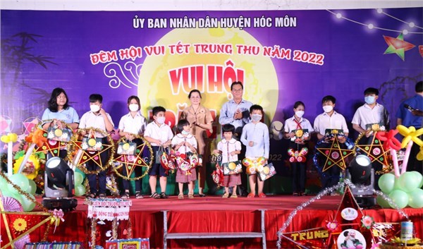 UBND huyện: Đêm hội vui Tết Trung thu năm 2022