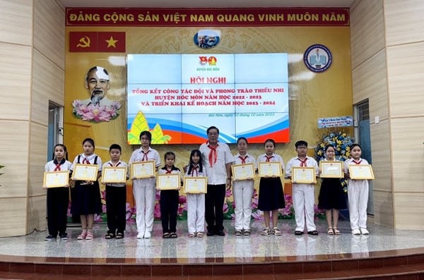 Xây dựng các phương án thực hiện Công tác Đội và phong trào thiếu nhi phù hợp với điều kiện thực tế