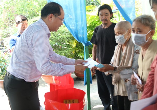 Phát huy tinh thần đoàn kết ở khu dân cư để thực hiện có hiệu quả các phong trào thi đua yêu nước 
