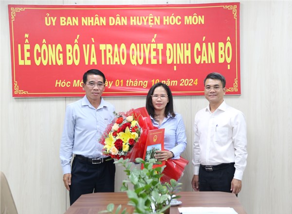 Lễ công bố và trao Quyết định về cán bộ