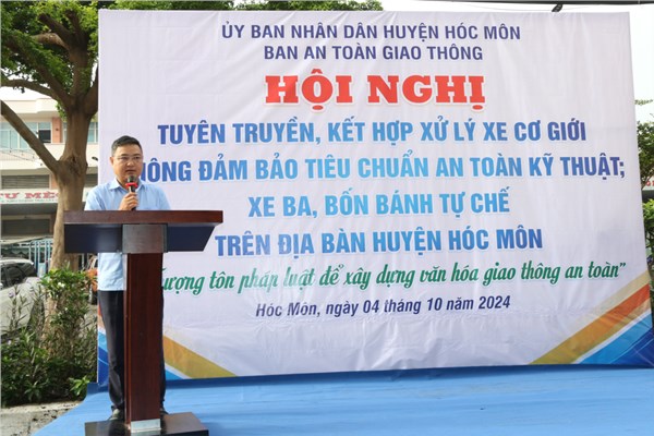 Hội nghị tuyên truyền kết hợp xử lý xe cơ giới không đảm bảo tiêu chuẩn an toàn kỹ thuật