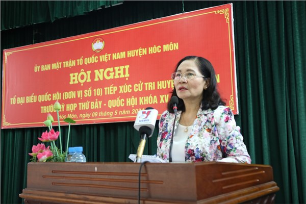 Tổ đại biểu Quốc hội tiếp xúc với cử tri huyện