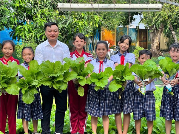 Đảng viên Lê Minh Thời - không ngừng nỗ lực, rèn luyện, phấn đấu cho sự nghiệp “trồng người”