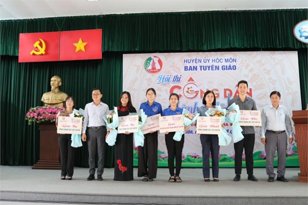 Hội thi Công dân Thành phố với hành trình văn hóa 