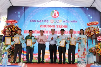 Khai trương điểm trưng bày sản phẩm