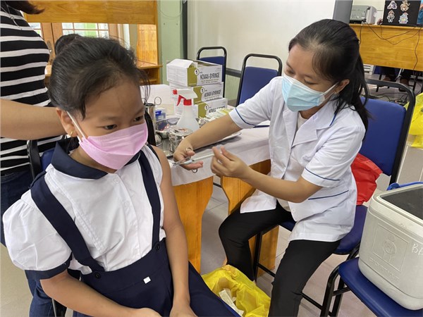 Tiêm Vắc xin cho trẻ từ 5 đến dưới 12 tuổi